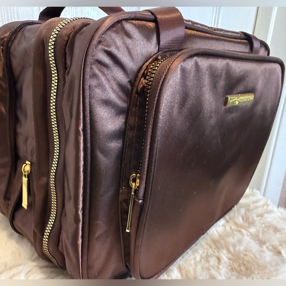 JOY MANGANO TRAVELERS HANGING EXPANDABLE TOILETRY BAG - Picture 3 of 16